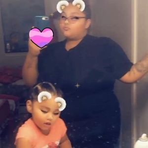 Meet your Posher, Elizabeth